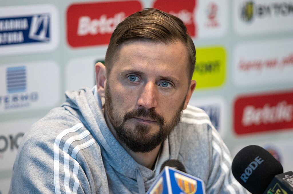 Trener Polonii wyjaśnił gracza Wieczystej