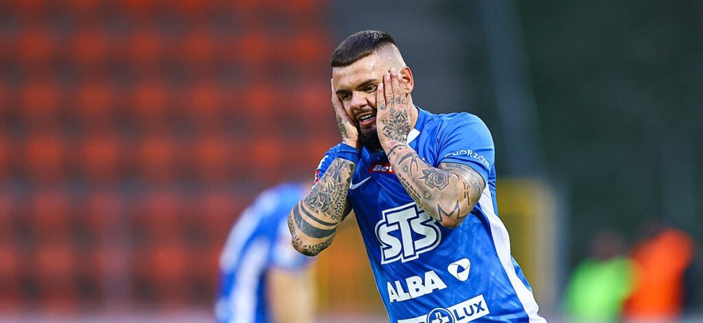 Zlepek nazwisk zamiast drużyny