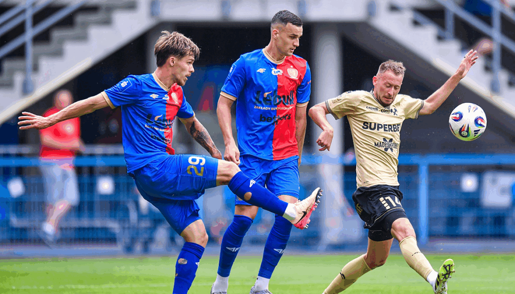 Trener Piasta szybko wpoił zmianę stylu?