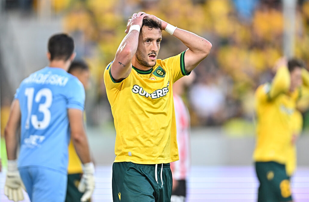 Fatalne błędy w obronie i GieKSa przegrała 0:3