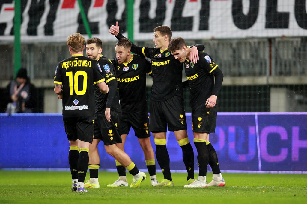 Gieksa z awansem, choć było trochę nerwowo